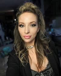 Taryn Calderon's Instagram, Twitter & Facebook