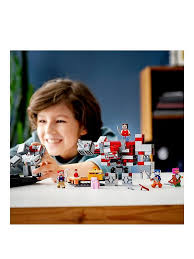 Takeon new missions, battle new mobs, and fight the mighty jungle abomination only you can fight back against the snarling overgrowth to free this distant jungle from amysterious power. Lego Minecraft 21163 The Redstone Battle With Golem And Monster Figures Very Co Uk