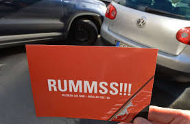 Sich nach einem unfall vom ort des geschehens zu entfernen, ohne mit dem opfer oder zumindest der polizei zu sprechen, ist in deutschland kein kavaliersdelikt. Qt2c1q B1i9sbm