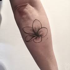 handpoke hamburg bali flower tattoo by kokosmaedchen frangipani tattoo tattoos simple tattoos