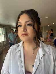 Tarah Davis (@midwestie.esti) • Instagram photos and videos