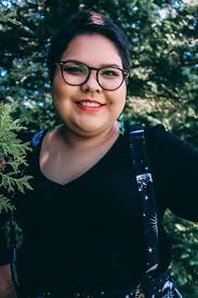 Premier contact (TV Series 2022– )