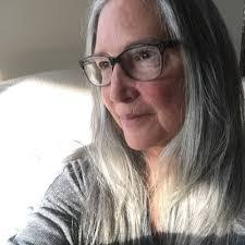 Delia Payne's Instagram, Twitter & Facebook