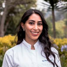 María PINOS GAVILANES