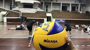 This is a simplest two player game one can find. Rennes Volley En Coupe D Europe Un Changement De Ballon Pas Si Anodin Sport La Roche Sur Yon Maville Com