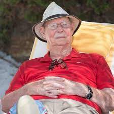 Marele duce jean al luxemburgului a decedat marţi la vârsta de 98 de ani, dintre care 36 petrecuţi la domnie. A Murit Marele Duce Jean Doliu La Casa RegalÄ Din Luxemburg