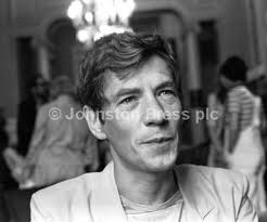 22561763-Actor Guy Manning at a Fringe press conference during Edinburgh  Festival 1980.