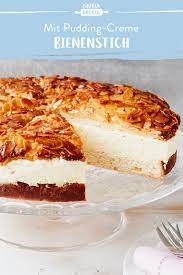bienenstich einfach lecker nach omas rezept die besten backrezepte mit gelinggarantie rezept bienenstich mit pudding einfach backen bienenstich rezept