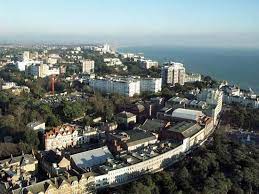 Bournemouth was voted the 'uk's best beach' in 2018 & 2019 by tripadvisor traveller's choice awards and boasts 10km of beautiful sandy beaches to enjoy! Bournemouth Town And Unitary Authority England United Kingdom Britannica