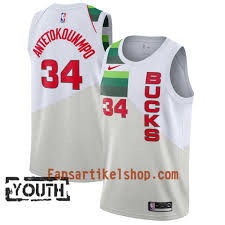 The latest stats, facts, news and notes on giannis antetokounmpo of the milwaukee. Milwaukee Bucks Trikot Giannis Antetokounmpo 34 2018 19 Nike Weiss Swingman Kinder