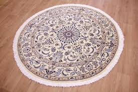 Dementsprechend gibt es perserteppiche, die du bereits ab 2000€ kaufen kannst, wobei es auch exemplare gibt, die bis zu 10.000€ kosten können. Orientteppich Nain Perser Teppich 190x190 Cm Rund