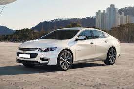 Both the malibu and camry have spacious cabins that are good for families. Chevrolet Malibu 2021 Price In Uae Reviews Specs June Offers Zigwheels