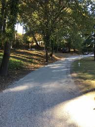 Charmante petite maison clef en main. Refection D Un Chemin D Acces En Emulsion Gravillonee En Tricouche Pour Une Villa Individuelle A Cabries Reseau Tp