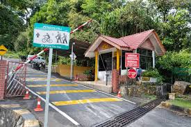 The original penang hill railway was completed in 1924, involving 2 lines with a station in the middle to change trains, taking about 30 minutes you can get to the lower station by rapidpenang bus 204 from jetty or komtar, the 2 main locations in penang. Penang Hill Penang Malaysia Photos Map Tips For 2021