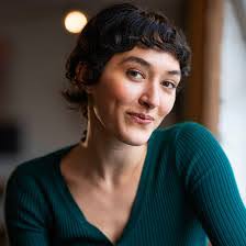 Ella Ferris's Instagram, Twitter & Facebook