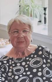 Donna Batts's Instagram, Twitter & Facebook