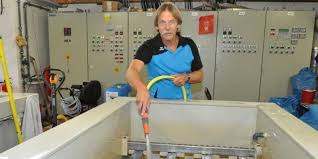 Bad Bramstedt Reichlich Arbeit Im Freibad Durch Den Heissen Sommer