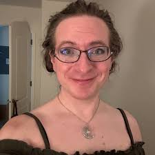 I know I'm really annoying talking about how much I love my partner but I  need y'all to understand. I"ve never been loved like this. We were watching  scary movies last night