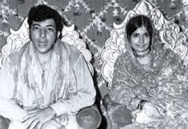 Meet amjad khan's son shadaab. Amjad Khan Age Death Cause Wife Family Biography More Starsunfolded