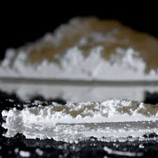 Falsch es ist von menschen zu menschen verschieden der eine hat normale augen und dann gibt es welche. Teilnahmsloser Ludenscheider Mit Geroteten Augen Drogen Fragt Der Polizist Ludenscheid