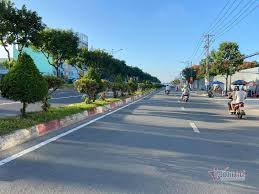 Chủ tịch tp.hcm quyết định giãn cách xã hội trên toàn thành phố theo chỉ thị 15, riêng quận gò vấp và phường thạnh lộc (quận 12) theo chỉ thị 16, từ 0h ngày 31/5. Dwumb Gynhuv5m