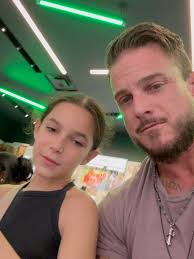 Just a dad hanging out with his kids this weekend. She’s front and center  because she loves the spotlight. He’s behind the scenes because that’s  where he’s comfortable. , Both were smiling ear to ear. ...