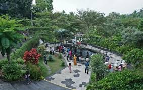 Gambaran fisik rusa ini antara lain mempunyai tungkai pendek. Cimory On The Valley Semarang Harga Tiket Lokasi Jam Buka Update 2020 Jejak Kenzie