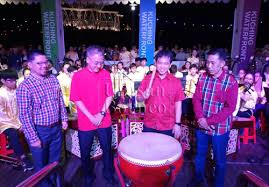 Check spelling or type a new query. Sambutan Chap Goh Mei Tarik Pengunjung Di Tebingan Kuching Utusan Borneo Online