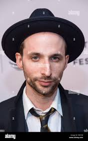 Dov hi-res stock photography and images