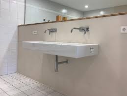 Badezimmer ohne fliesen stattdessen mit tapeten gestalten. Fugenlose Dusche Teilsanierung Eines Badezimmers Maler Pforzheim