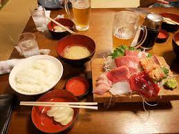 キャノンデールのＢ級食べ歩記: タイ旅行から帰った最初の晩ご飯は和食。佐倉のメガ盛り食堂「幸」で 特別刺身定食と生ビール