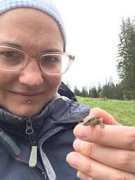 Kathryn Elmer's Instagram, Twitter & Facebook