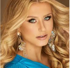 Thats Right! All your pageant preparation tools in one place at your  fingertips. Pageant Patty App eliminates the clutter! Download the Pageant  Patty App today, Link in Bio! #pageantdaily #pageant #pageantpatty  #pageantpattyapp #