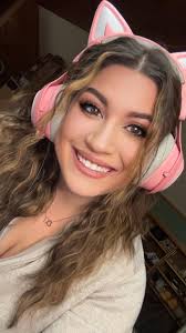 For all you honey bee haters 💛