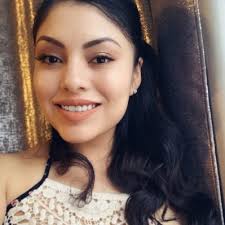 Itzel Castillo (@Itzyliciouss)