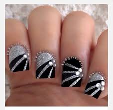 Black And Silver Ombre Nail Designs Black Silver Silver Nails Fancy Nails Black Silver Nails