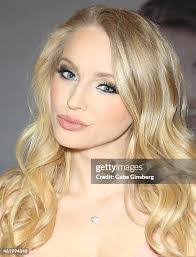 Stacy Carr's Instagram, Twitter & Facebook