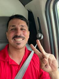 Muchísimas gracias gracias gracias a toda la gente bella que nos apoyó hoy  en Ponce💕😍🙏🏼🙏🏼🙏🏼 Este viernes les veo en Luquillo con muchas  petreas blancas hermosas, plantas de interiores, aromáticas, abonos y