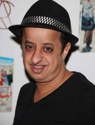 Dix ans plus tard, alors que tout va pour le mieux pour sami qui termine brillamment ses. Neuilly Sa Mere Sa Mere Comedie Sur Tele 7 Jours