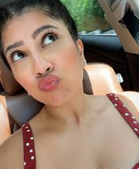 I am the main character of my own story”. . . . . . . #pictureoftheday  #summervibe #summertime #brunch #rooftop #asmasyed #blogger #nyblogger  #lifestyle #bloggerlife #styleblogger #fashionblogger #memory #moments  #explore #picture #fashion #