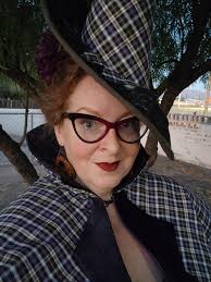 I got my floating witch Hats up ! 🧙