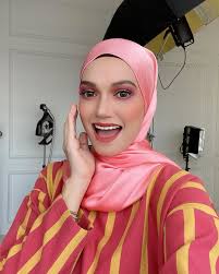 Pasangan syamsul dan puteri sarah berkahwin pada 8 mac 2014 dan dikurniakan dua cahaya mata syaikhul islam, 3, dan sumayyah, 1. Hiburan Dilihat Ke Pejabat Agama Puteri Sarah Unfollow Syamsul Yusof Di Instagram