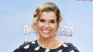 Check out the latest pictures, photos and images of barbara schoeneberger. Anke Engelke Die Bittere Wahrheit Uber Tochter Emma Grimm Intouch