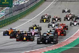 Schauplätze sind elf städte mit je einem stadion, überall dürfen zuschauer auf den tribünen platz nehmen. Formel 1 Live Im Tv Ungarn Gp Bei Sky Und Im Stream