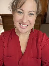 Amanda Blakeman's Instagram, Twitter & Facebook