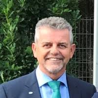 Dean Geis's Instagram, Twitter & Facebook