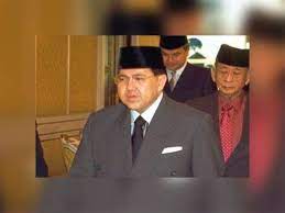 Terdahulu, solat jenazah almarhum sultan ismail petra diimamkan mufti kelantan, datuk mohamad. Sultan Ismail Petra Gering Namun Stabil Tengku Muhammad Rizam