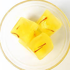 If You Want To Keep Your Extra Saffron Infused Water For More Than A Week Pour It In A Ice Cube Tray And Freeze On Saffron Recipes Saffron Spice Persian Food