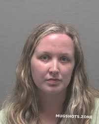 Aileen Benton's Instagram, Twitter & Facebook