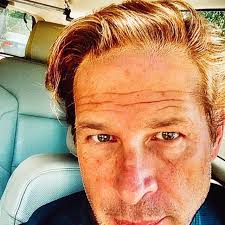 Robin Barbaree's Instagram, Twitter & Facebook